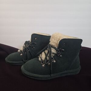 BEARPAW Kerri Dark Green Lace-Up Boots | Wool & Sheepskin | NeverWet™ | NWOT 6